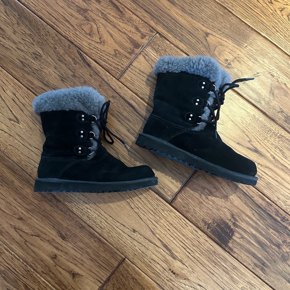 Youths Uggs, Size 4, Color: Black Suede with grey fur, fits Women's size 6